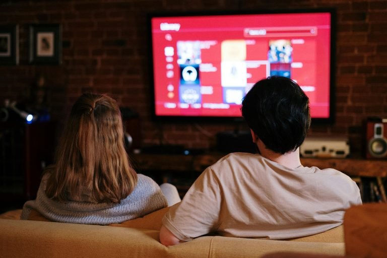 Top Noise-Cancelling Headphones for TV Watching